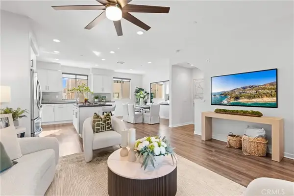 108 Cadence, Irvine, CA 92618