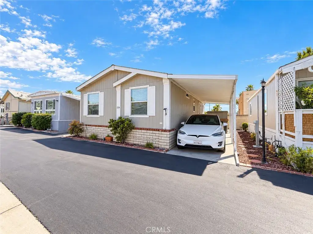 1540 E Trenton #125A, Orange, CA 92867 - #1