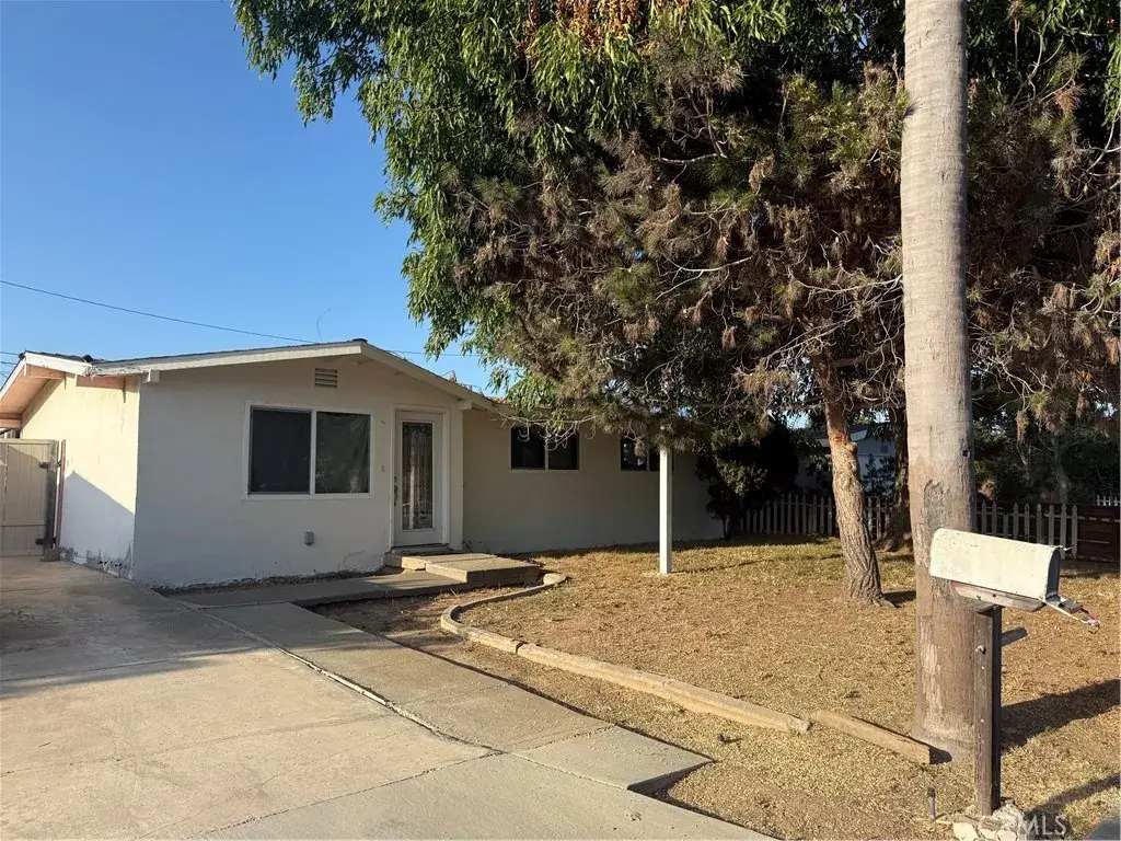644 Ross, Costa Mesa, CA 92627 - #1