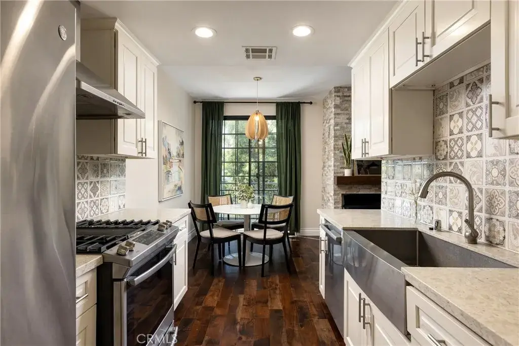 860 S Lucerne #103, Los Angeles, CA 90005 - #1
