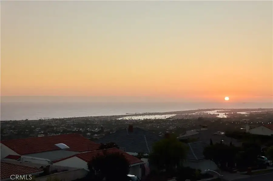 25 Cambria, Corona Del Mar, CA 92625 - #2