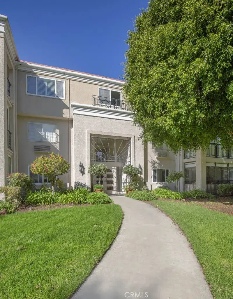 5499 Paseo Del Lago West #2D, Laguna Woods, CA 92637 - #3