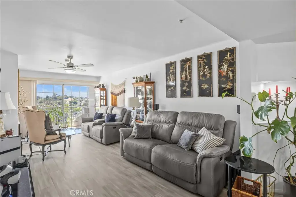 4755 Templeton St #2215, Los Angeles, CA 90032 - #1