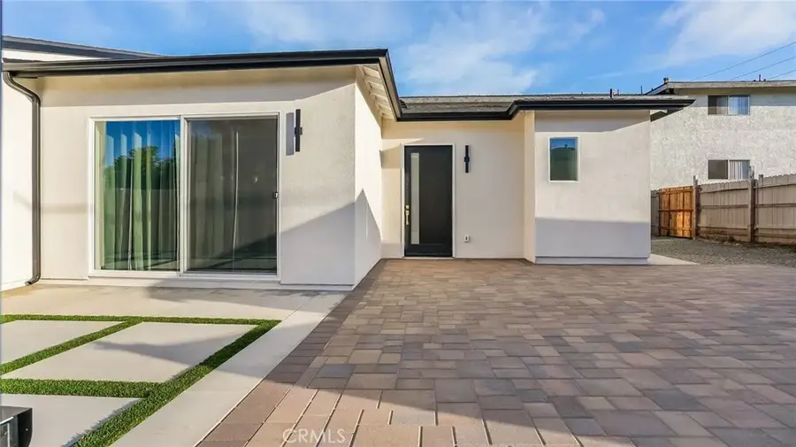 1822 Pomona, Costa Mesa, CA 92627 - #2