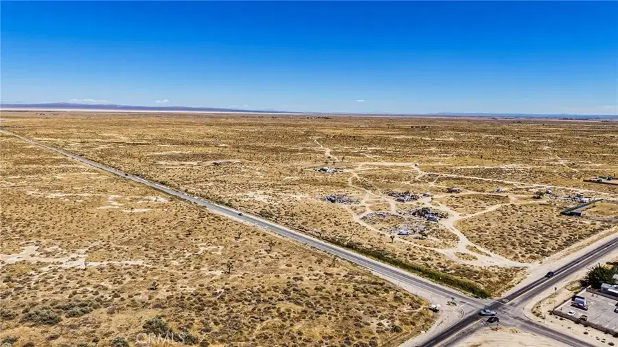47004 Challenger, Lancaster, CA 93535 - #2