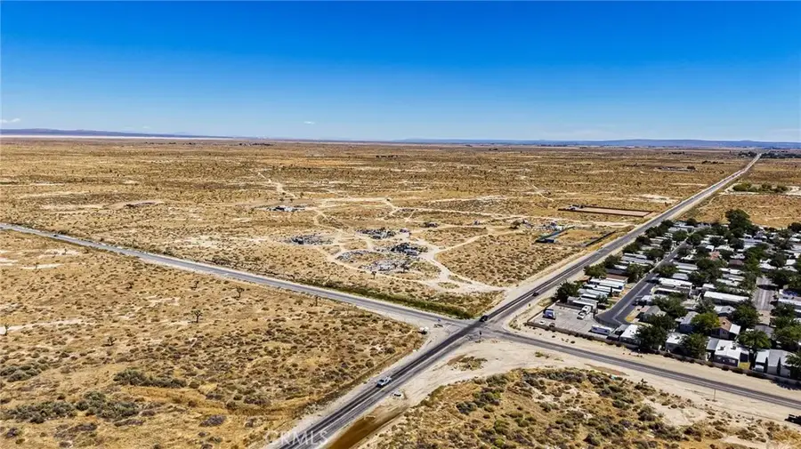 47004 Challenger, Lancaster, CA 93535 - #3