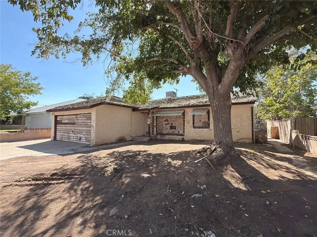 38633 Lemsford Avenue, Palmdale, CA 93550 - #1