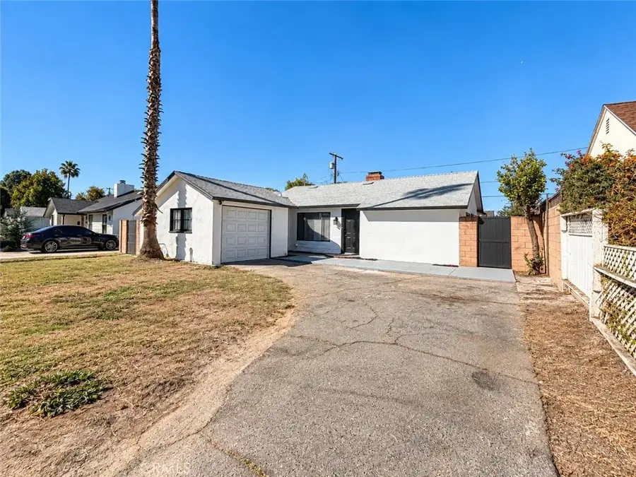 7919 Lasaine Avenue, Northridge, CA 91325 - #2