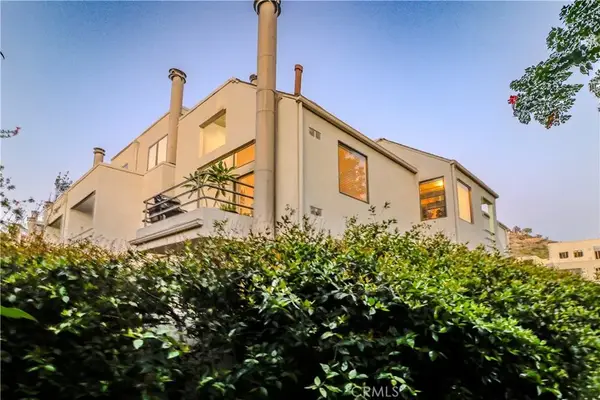 5744 E Creekside #21, Orange, CA 92869