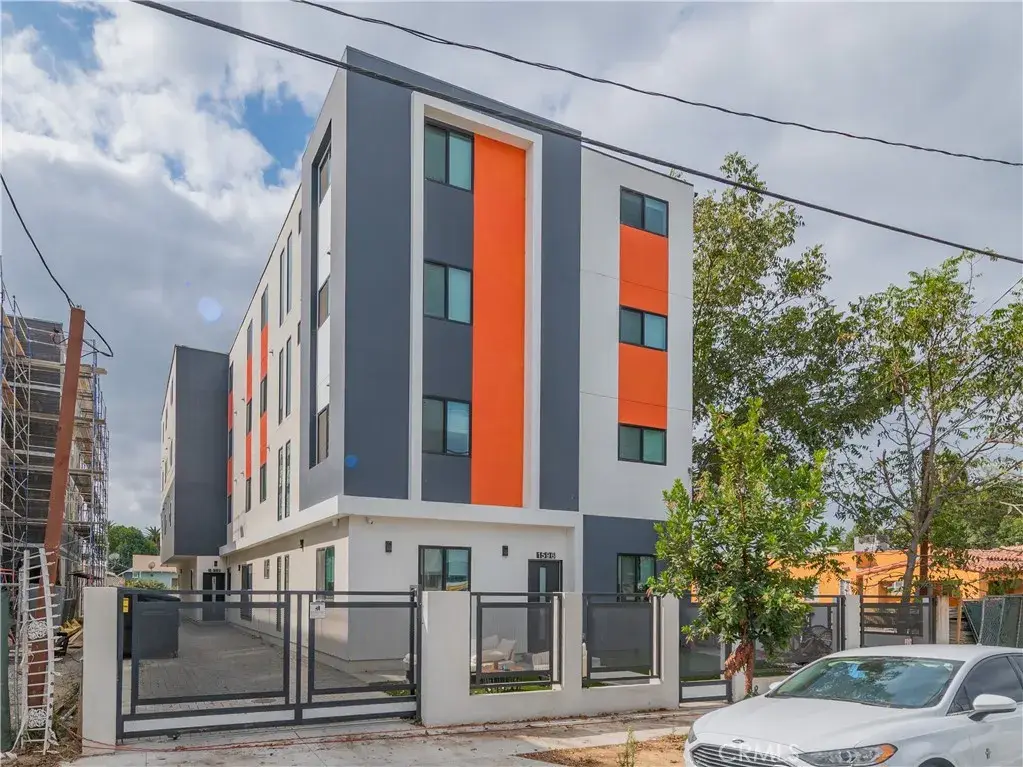 1598 W 36th, Los Angeles, CA 90018 - #1