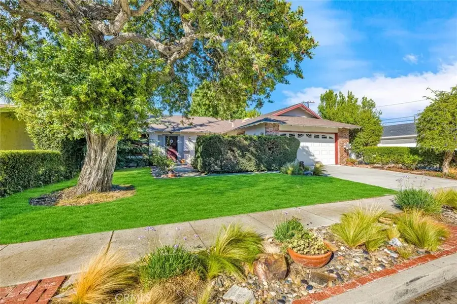 6801 Canterbury, Huntington Beach, CA 92647 - #2