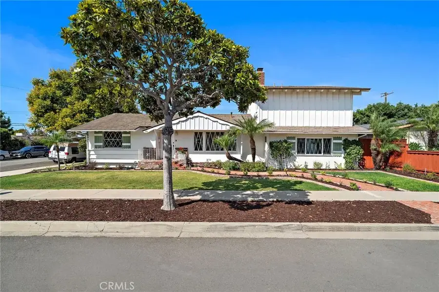 360 Bucknell Road, Costa Mesa, CA 92626 - #3