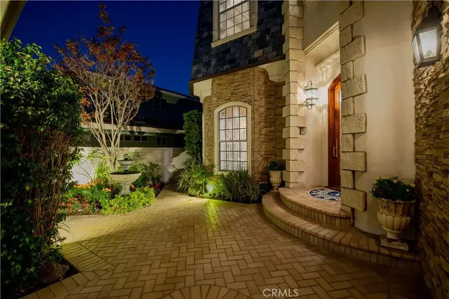 3492 Gilbert, Huntington Beach, CA 92649 - #2