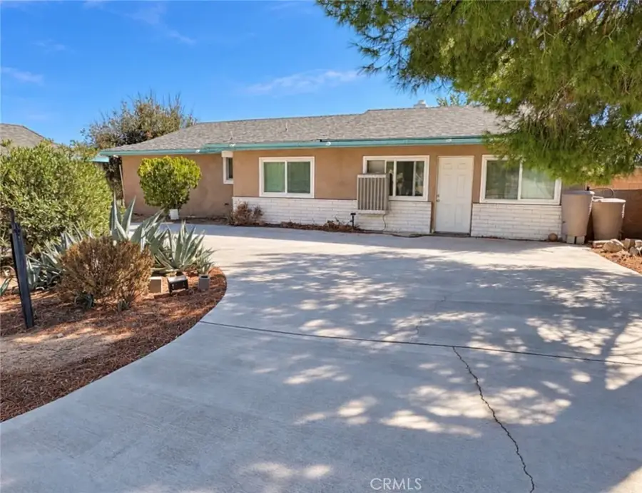 18393 Orange, Hesperia, CA 92345 - #2