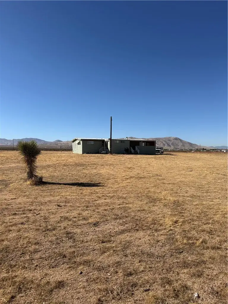 23952 Apple Valley, Apple Valley, CA 92308 - #2
