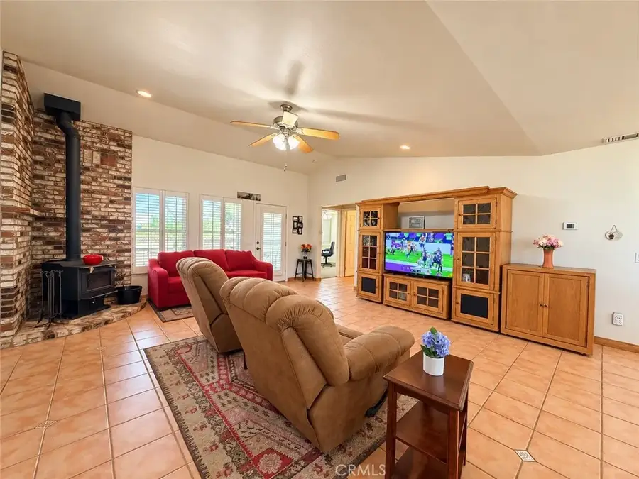 18220 Bowie, Tehachapi, CA 93561 - #3