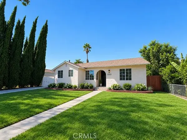 13121 Chase Street, Arleta, CA 91331