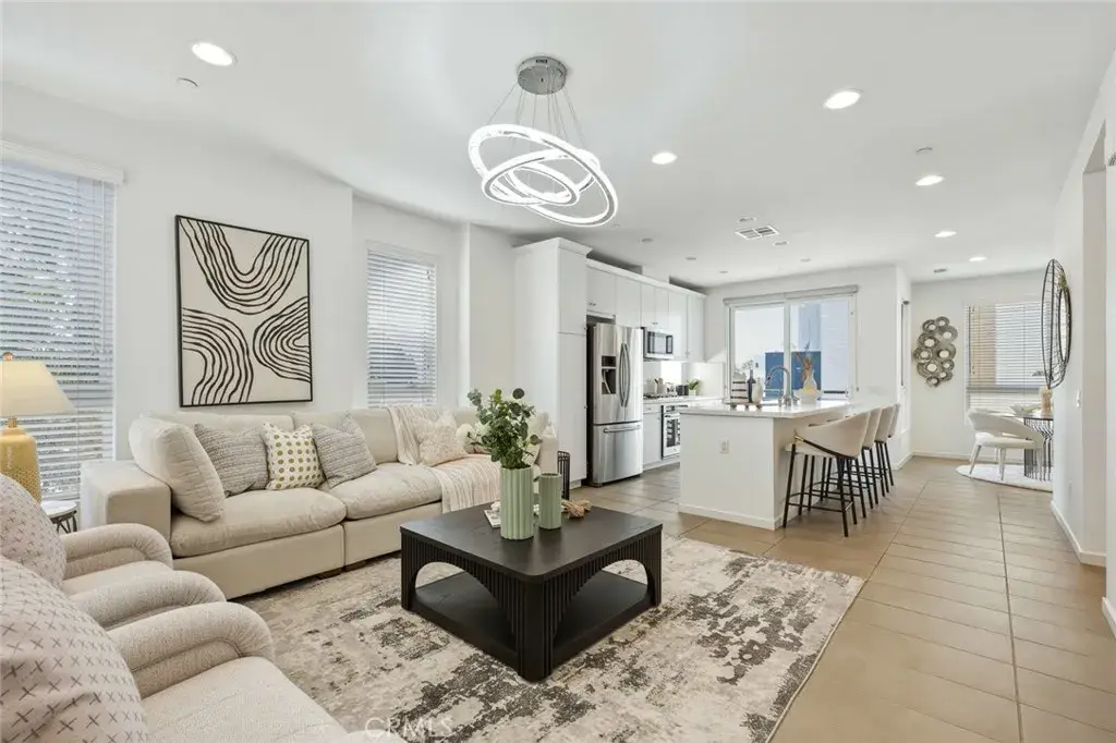 5627 Observation, Los Angeles, CA 90028 - #1