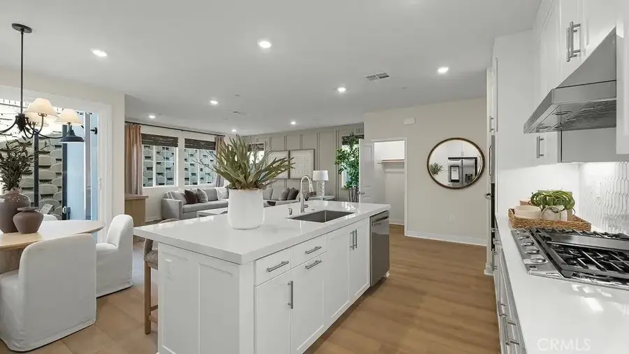 2014 Pyrenes Place, Santa Paula, CA 93060 - #2