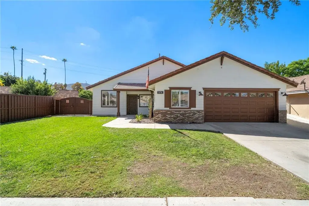 974 Silvercreek Road, Corona, CA 92882 - #1