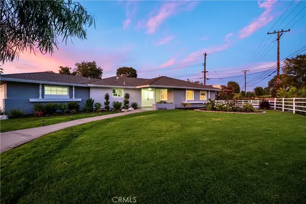 18211 Fairhaven, Santa Ana, CA 92705