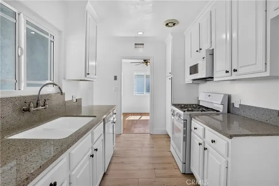 342 S Crest, Orange, CA 92868 - #2