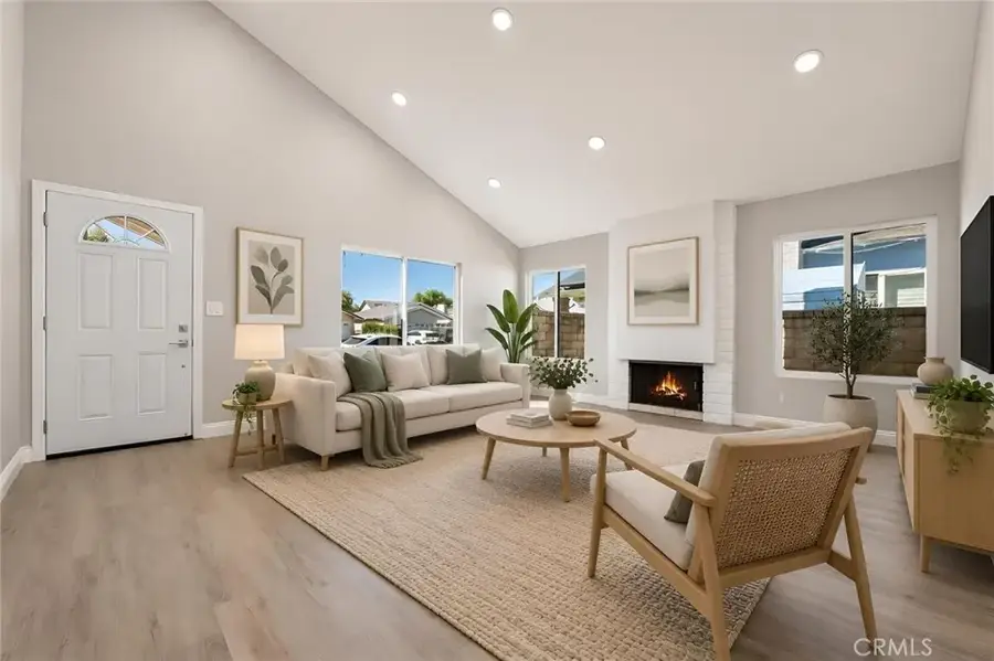 25308 Via Pacifica, Valencia, CA 91355 - #2