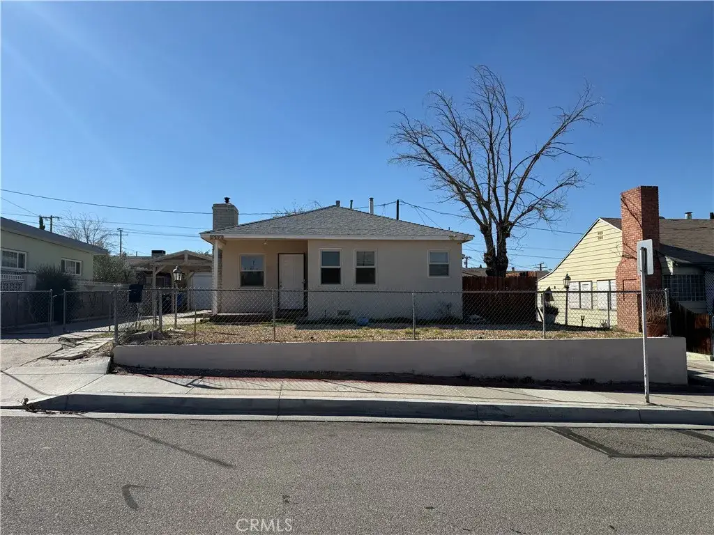 512 Arville, Barstow, CA 92311 - #1