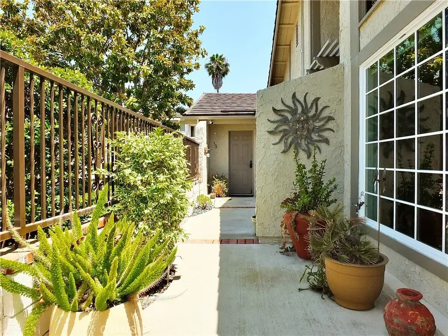 5102 Blackpool, Westminster, CA 92683 - #2