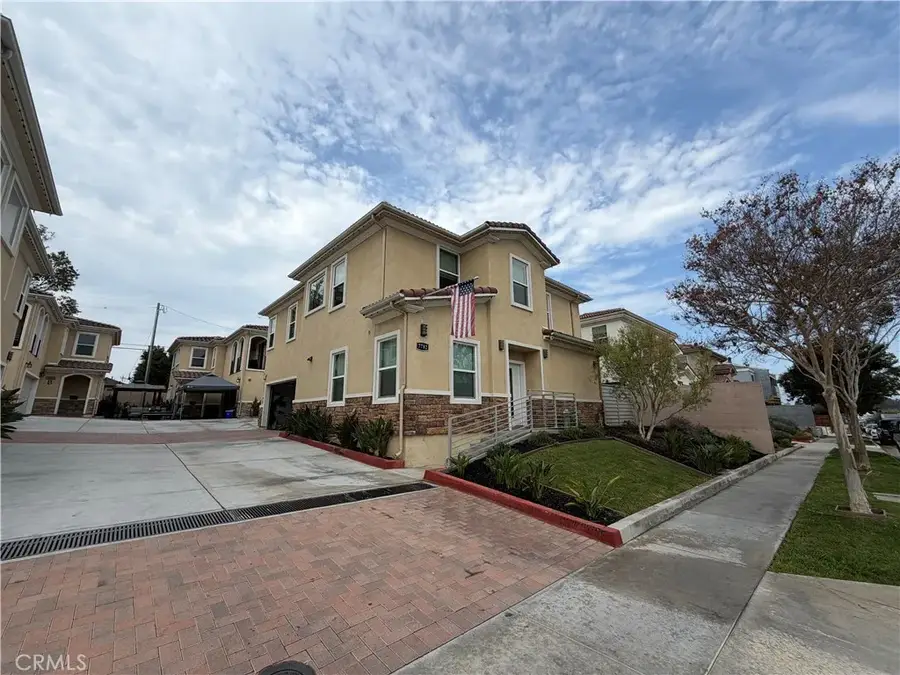 7796 Liberty, Huntington Beach, CA 92647 - #3