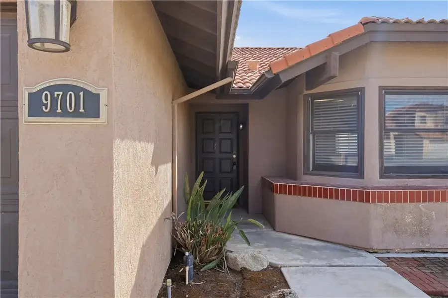 9701 Cimarron Trails, Bakersfield, CA 93311 - #2