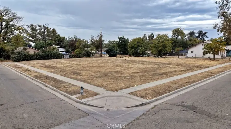 2274 S Cherry, Fresno, CA 93706 - #3