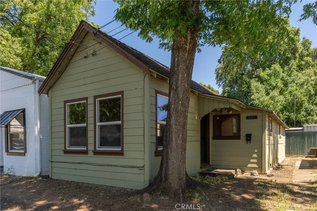 1087 E 9th Street, Chico, CA 95928 - #1