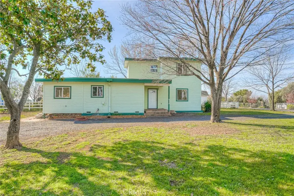121 Summit Ave, Oroville, CA 95966 - #1