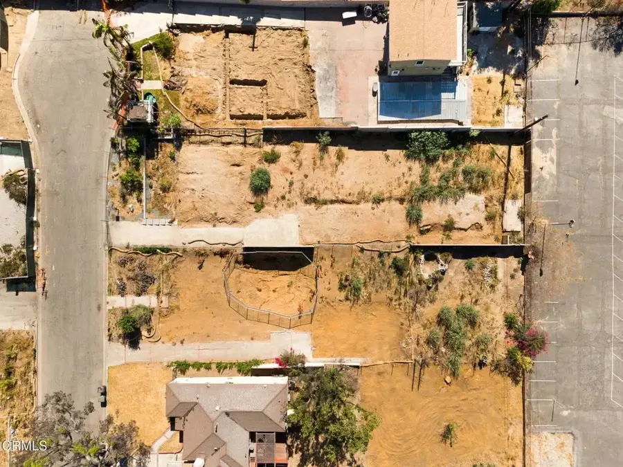 102 W Poppyfields, Altadena, CA 91001 - Image #3