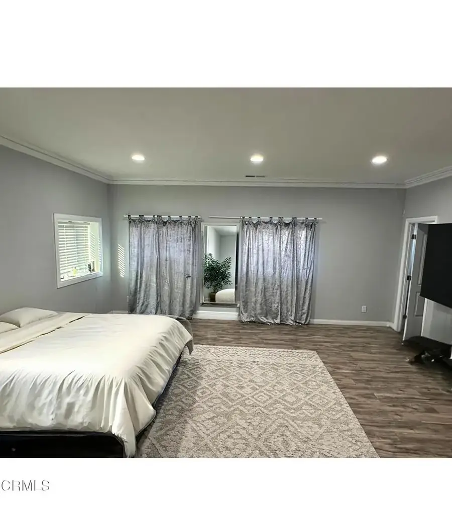 11080 De Foe Avenue, Pacoima, CA 91331 - Image #2