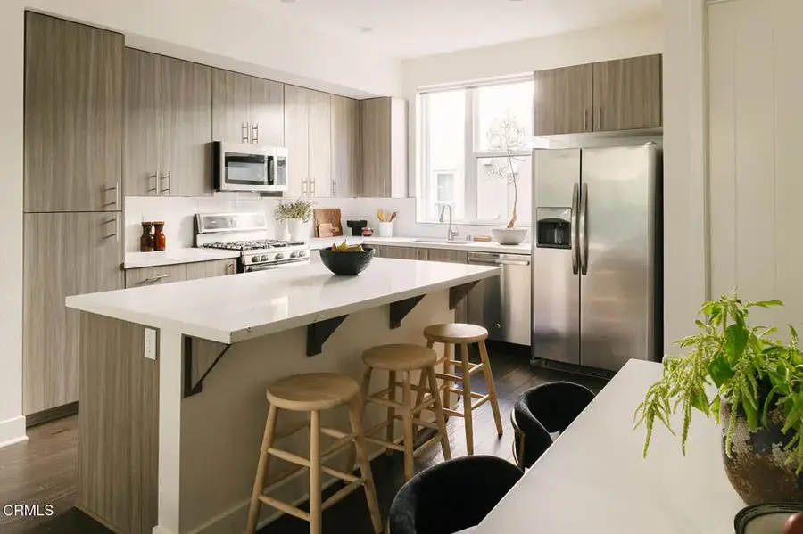 2753 Waverly Drive #302, Los Angeles, CA 90039 - Image #2