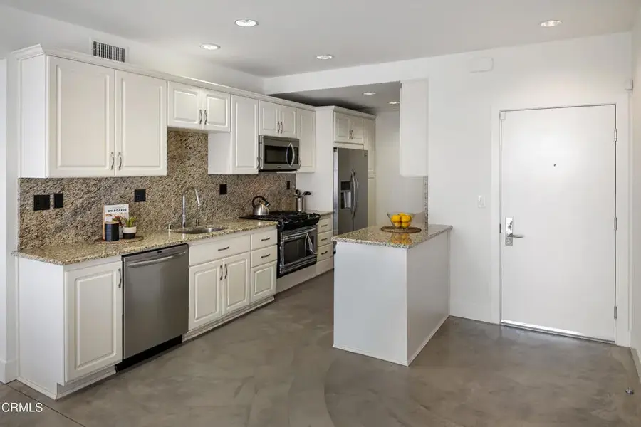 133 S Los Robles Avenue #501, Pasadena, CA 91101 - Image #3