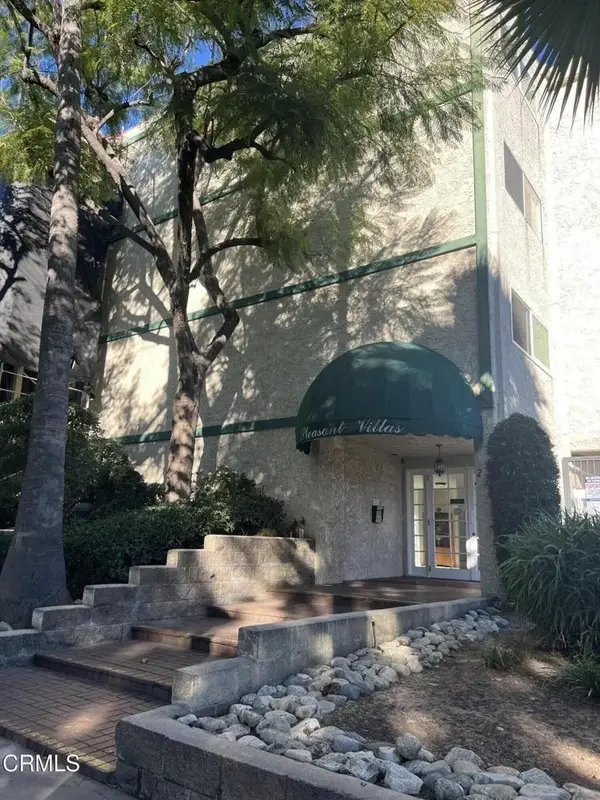 277 Pleasant St Street #201, Pasadena, CA 91101