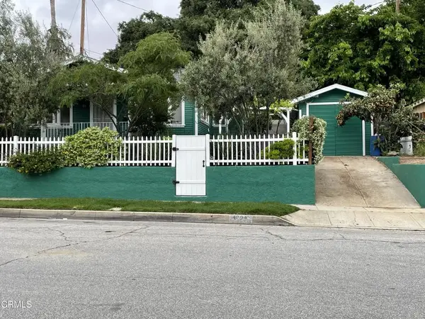 1827 E Woodbury Road, Pasadena, CA 91104