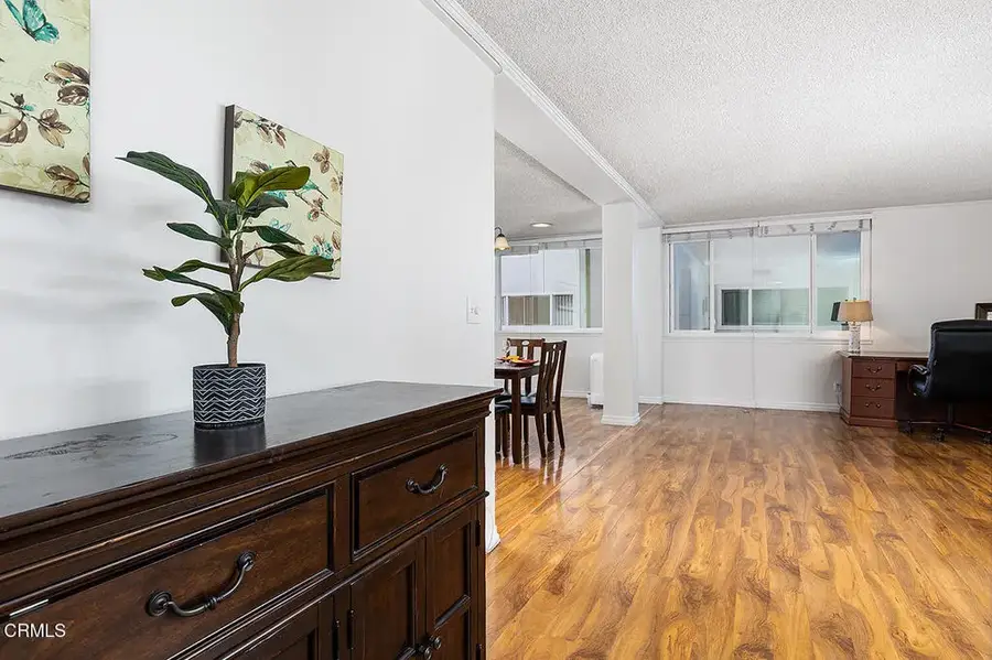 540 Kelton Avenue #201, Los Angeles, CA 90024 - Image #2