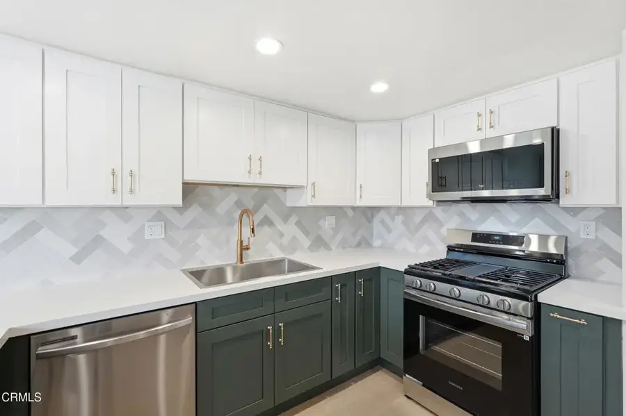 823 Earlham Street #4, Pasadena, CA 91101 - #2