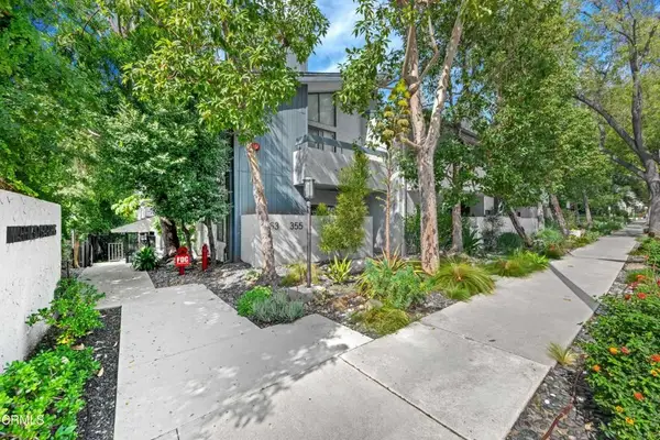 355 S Marengo Avenue #402, Pasadena, CA 91101