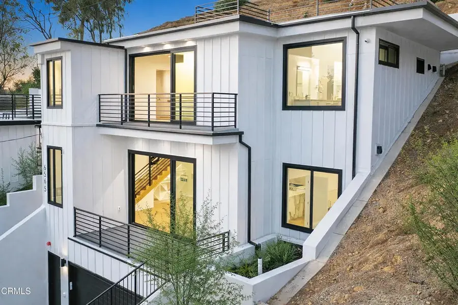 6565 Pickwick Street, Los Angeles, CA 90042 - #2