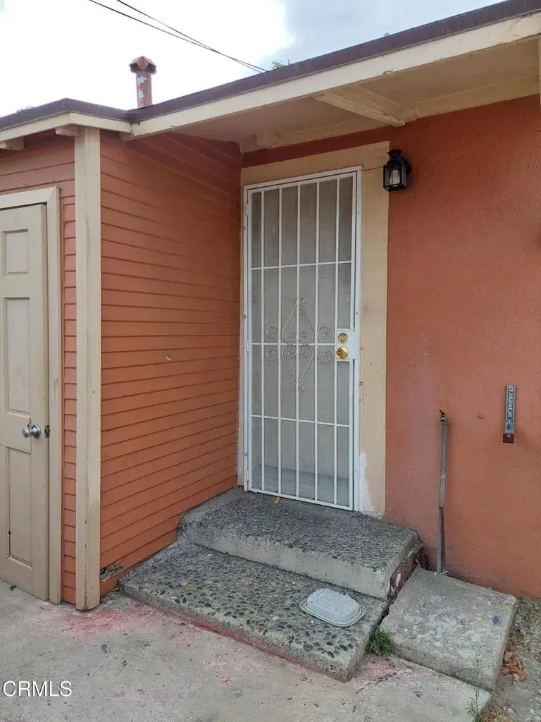 830 N Humphreys Avenue, East Los Angeles, CA 90022 - #3