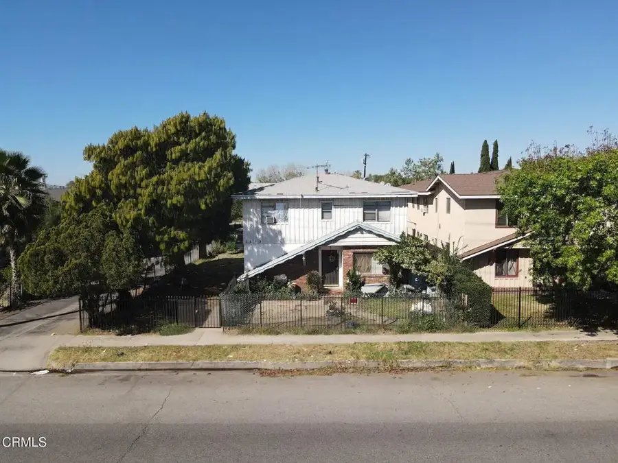 6853 Fulton Avenue, North Hollywood, CA 91605 - #3