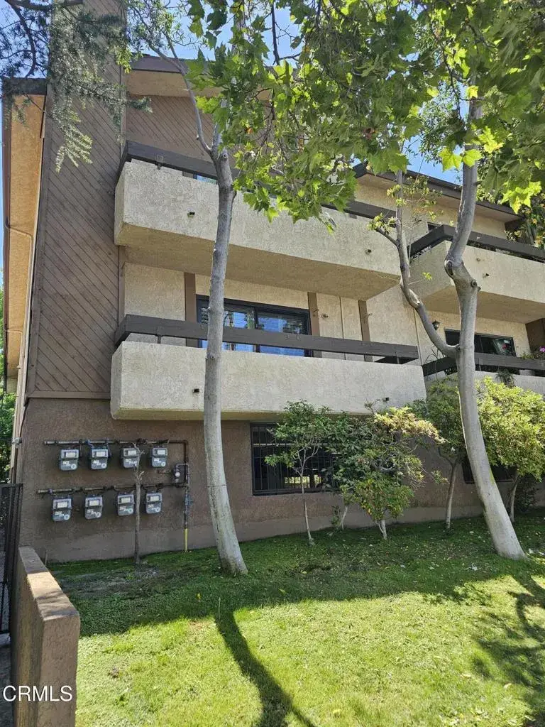 12330 Magnolia Boulevard #106, Valley Village, CA 91607 - #3