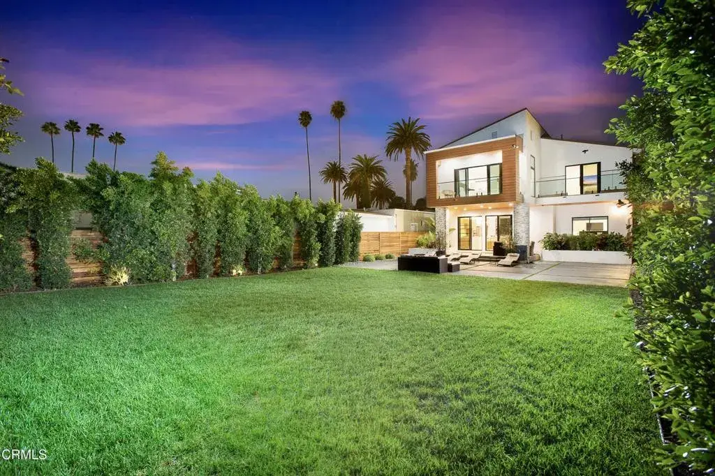244 S Gramercy Place, Los Angeles, CA 90004 - #1