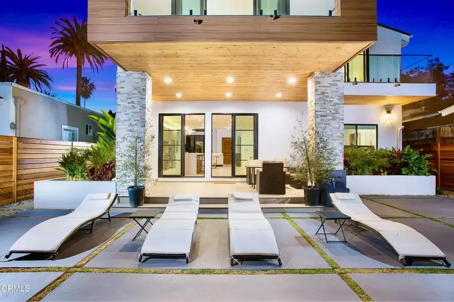 244 S Gramercy Place, Los Angeles, CA 90004 - #3