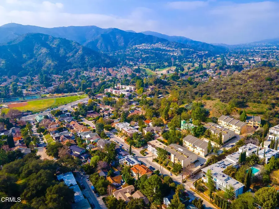 3 Vista Del Verde, Glendale, CA 91208 - #3